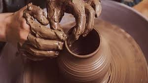 🪶 صناعة الفخار والسيراميك | من الطين نصنع الجمال