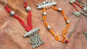 💎 صناعة السبح والحلي التقليدية | أناقة من روح التراث